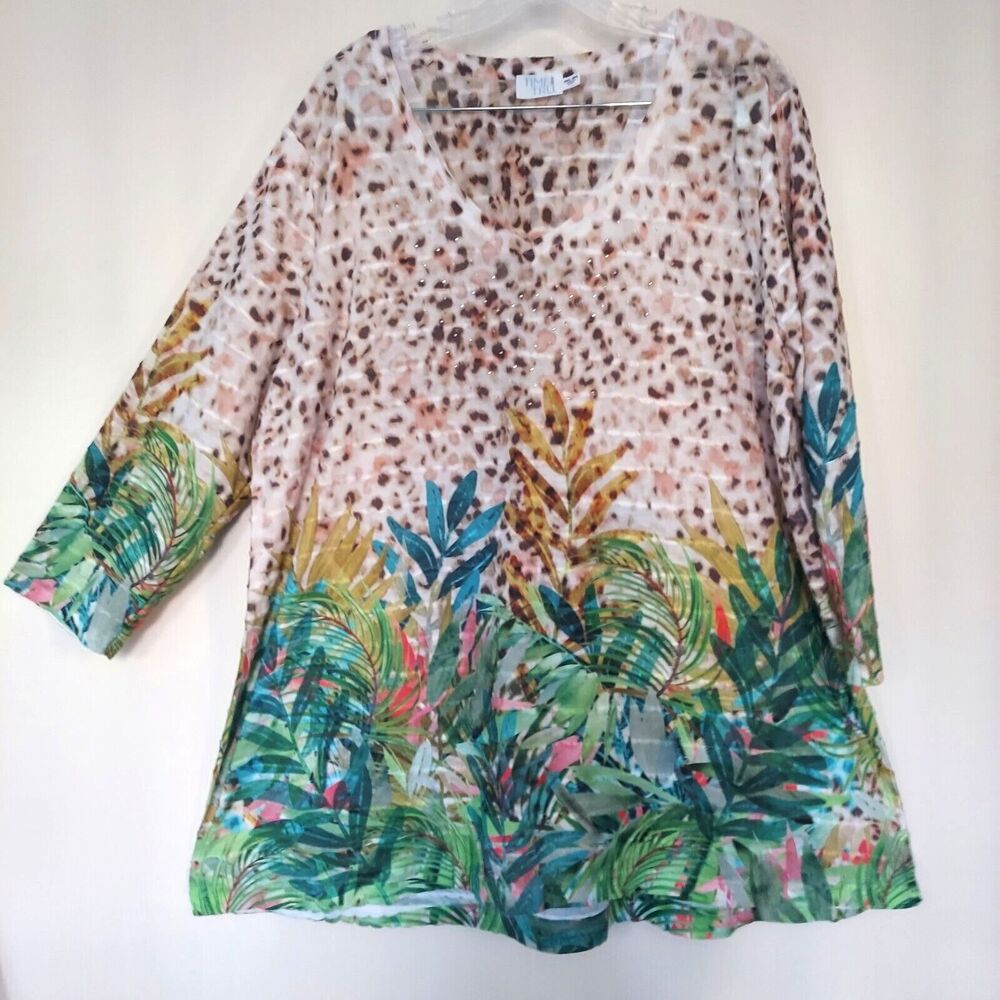 Time and Tru Embellished Shirt XXL (20) Animal Print Rhinestones Tropical